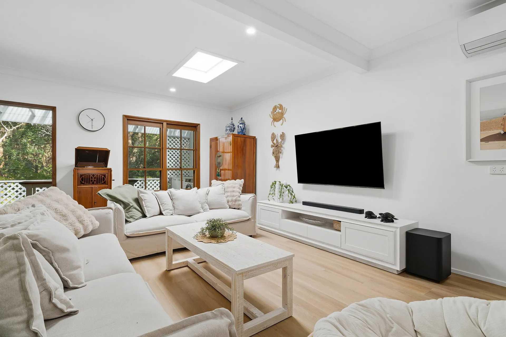 Bright & Airy Spaces