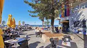 Munches Cafe